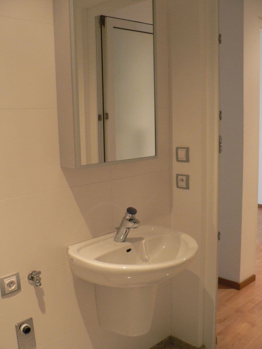 Prenájom bytu 2-izbový 38 m², Neklanova, Praha, Praha Prenájom bytu 2-izbový 38 m², Neklanova, Praha, Praha