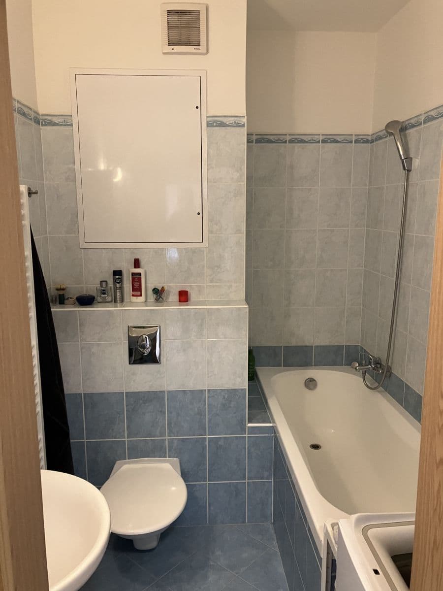 Prenájom bytu 2-izbový 45 m², Hrázka, Brno, Jihomoravský kraj Prenájom bytu 2-izbový 45 m², Hrázka, Brno, Jihomoravský kraj