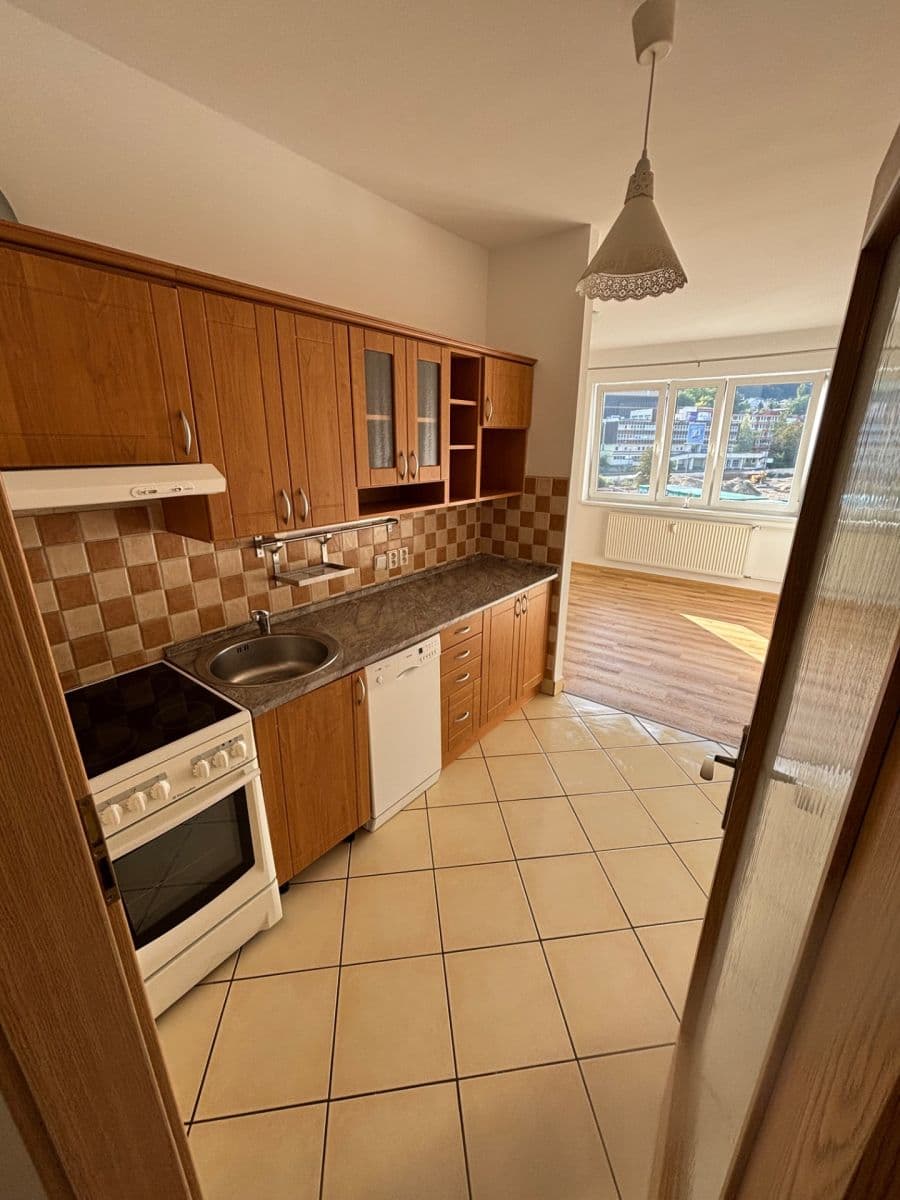 Prenájom bytu 2-izbový 58 m², Baráčnická, Ústí nad Labem, Ústecký kraj Prenájom bytu 2-izbový 58 m², Baráčnická, Ústí nad Labem, Ústecký kraj