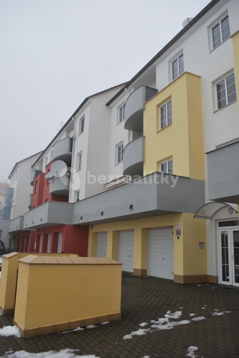 Prenájom bytu 4-izbový 110 m², Azurová, Brno, Jihomoravský kraj Prenájom bytu 4-izbový 110 m², Azurová, Brno, Jihomoravský kraj