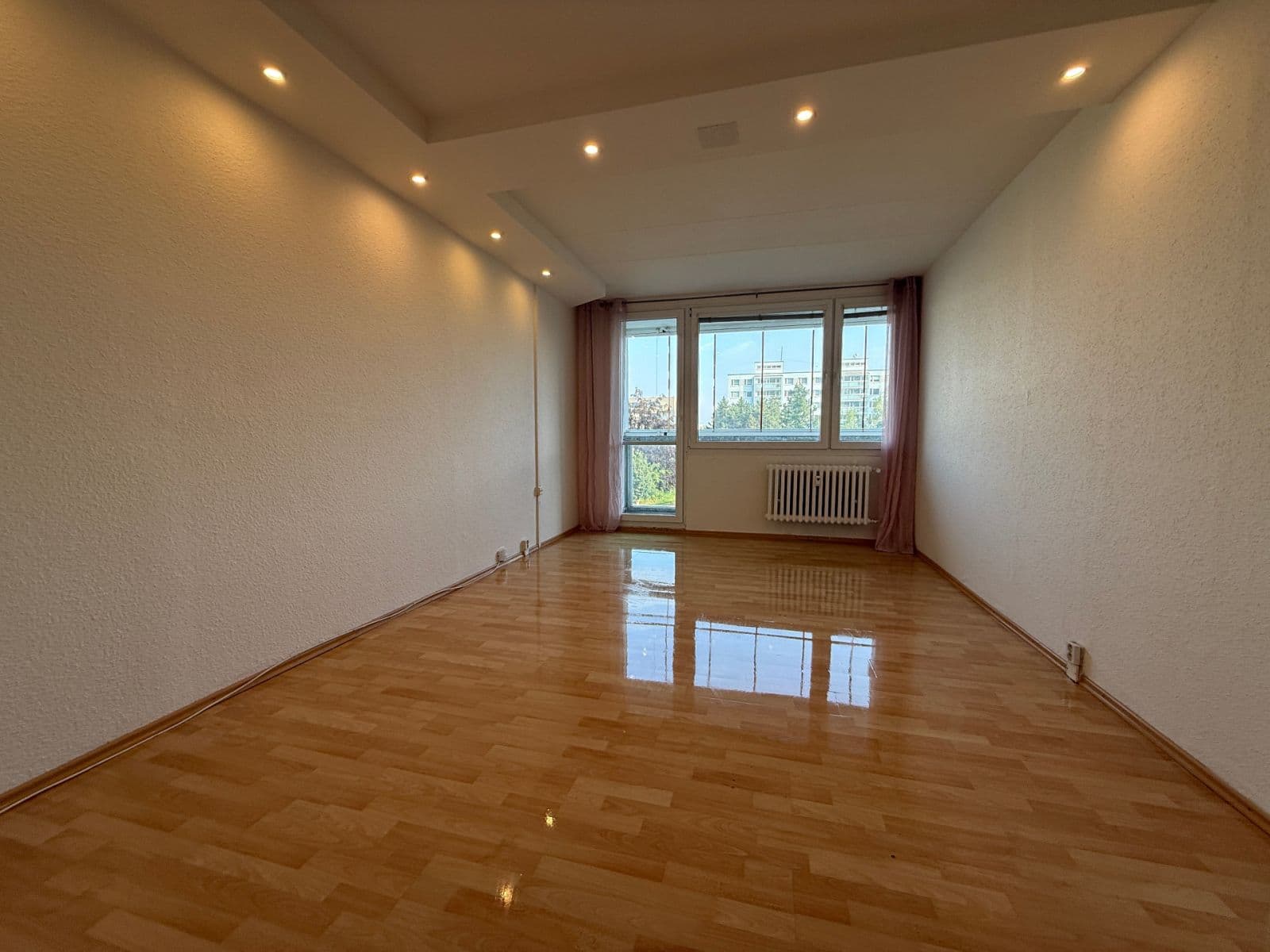 Prenájom bytu 3-izbový 80 m², Sulanského, Praha, Praha Prenájom bytu 3-izbový 80 m², Sulanského, Praha, Praha