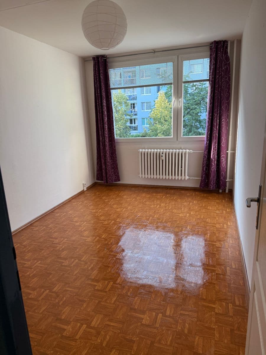 Prenájom bytu 3-izbový 80 m², Sulanského, Praha, Praha Prenájom bytu 3-izbový 80 m², Sulanského, Praha, Praha