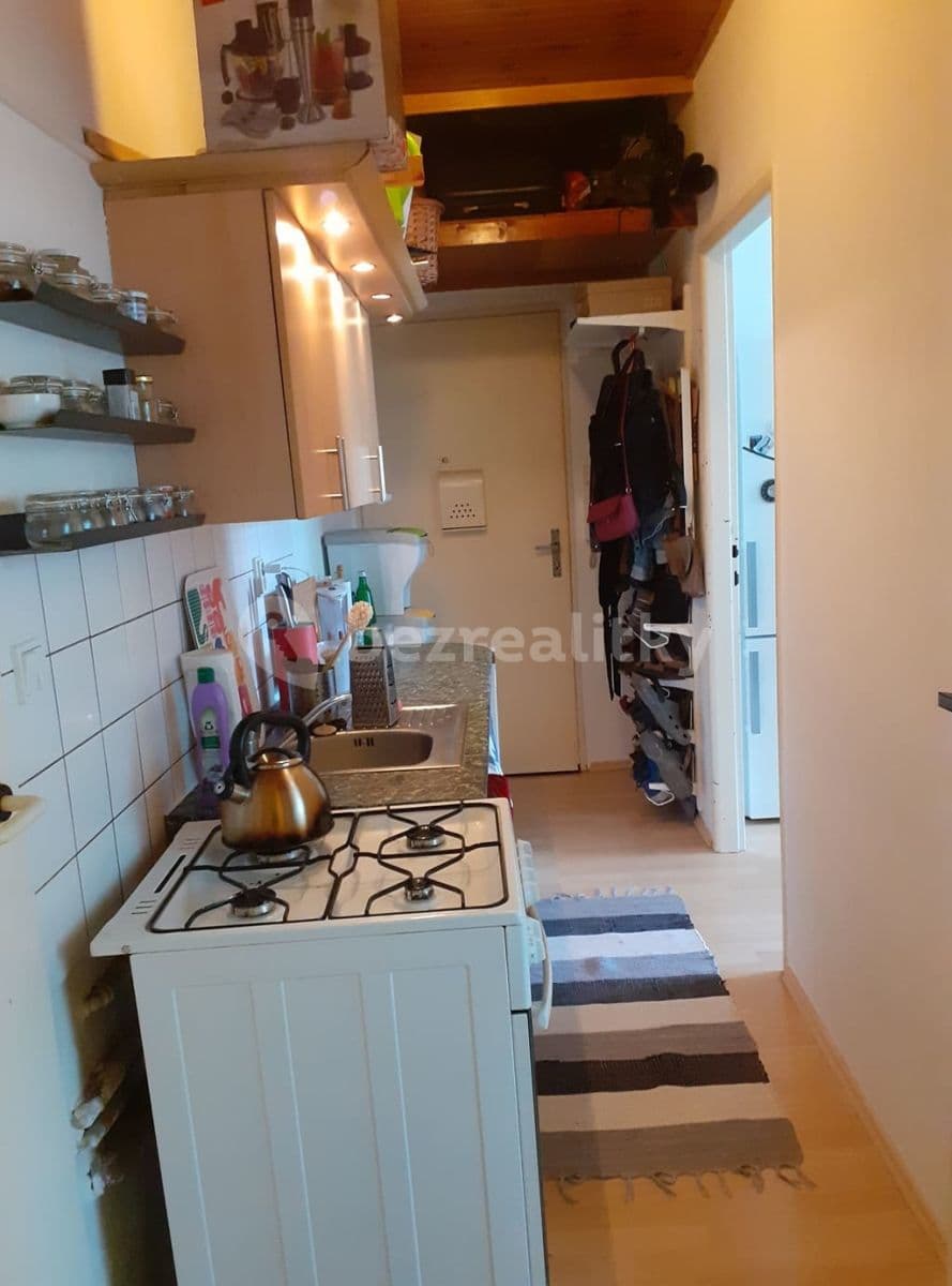 Prenájom bytu 2-izbový 38 m², Sámova, Praha, Praha Prenájom bytu 2-izbový 38 m², Sámova, Praha, Praha