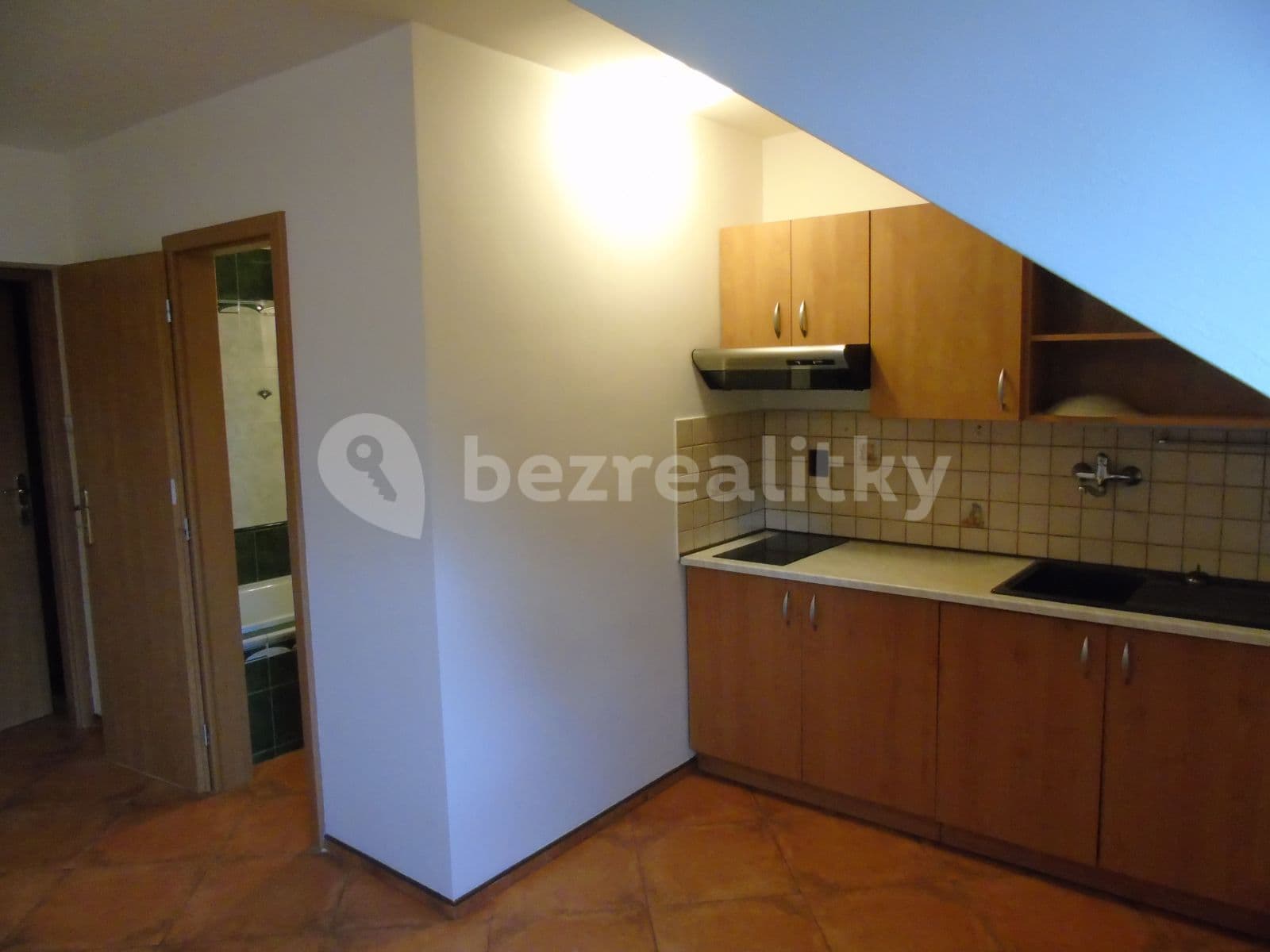 Prenájom bytu 1-izbový 48 m², Gutova, Praha, Praha Prenájom bytu 1-izbový 48 m², Gutova, Praha, Praha