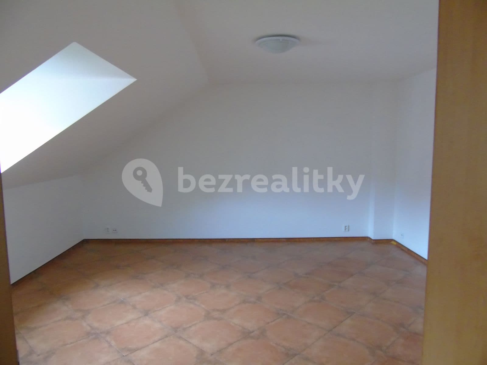 Prenájom bytu 1-izbový 48 m², Gutova, Praha, Praha Prenájom bytu 1-izbový 48 m², Gutova, Praha, Praha