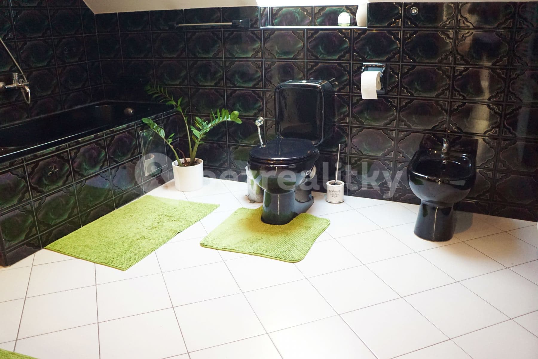 Prenájom bytu 1-izbový 72 m², Holekova, Praha, Praha Prenájom bytu 1-izbový 72 m², Holekova, Praha, Praha