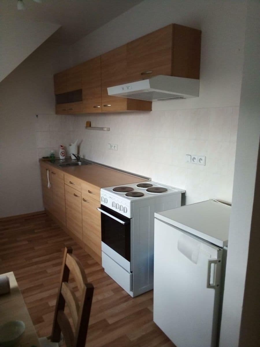 Prenájom bytu 1-izbový 35 m², Hobzíkova, Opava, Moravskoslezský kraj Prenájom bytu 1-izbový 35 m², Hobzíkova, Opava, Moravskoslezský kraj
