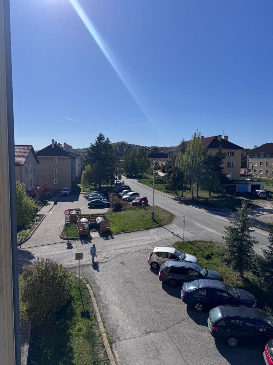 Prenájom bytu Garsoniéra 38 m², K Sídlišti, Tmaň, Středočeský kraj Prenájom bytu Garsoniéra 38 m², K Sídlišti, Tmaň, Středočeský kraj