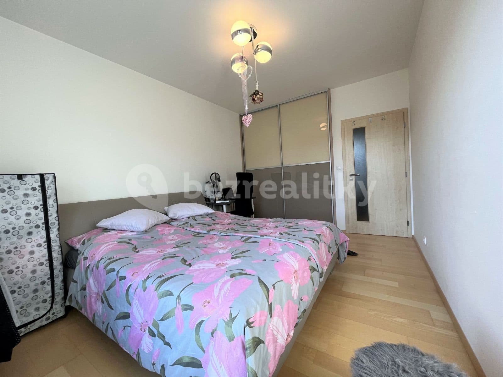 Prenájom bytu 3-izbový 78 m², Nademlejnská, Praha, Praha Prenájom bytu 3-izbový 78 m², Nademlejnská, Praha, Praha