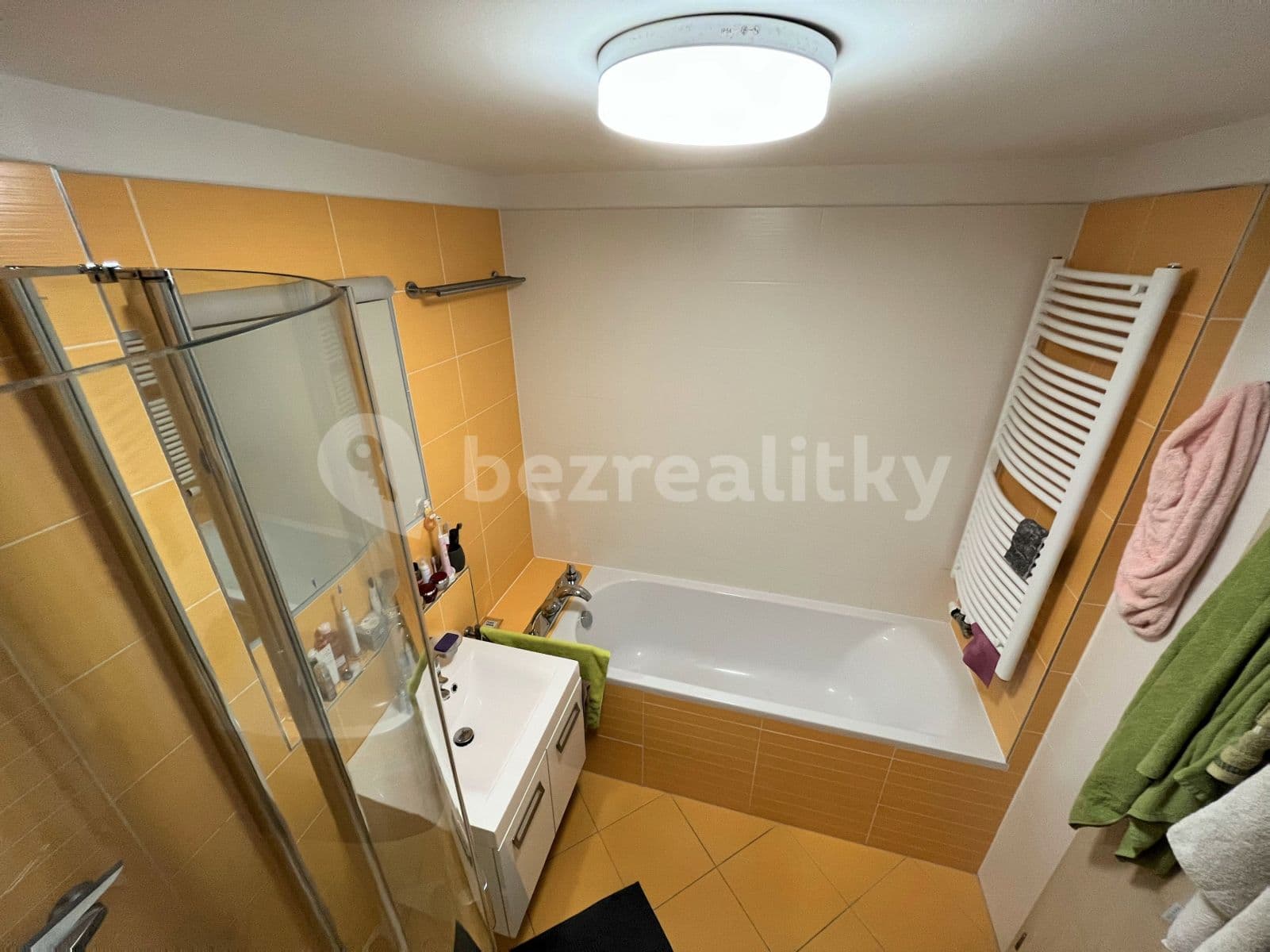 Prenájom bytu 3-izbový 78 m², Nademlejnská, Praha, Praha Prenájom bytu 3-izbový 78 m², Nademlejnská, Praha, Praha