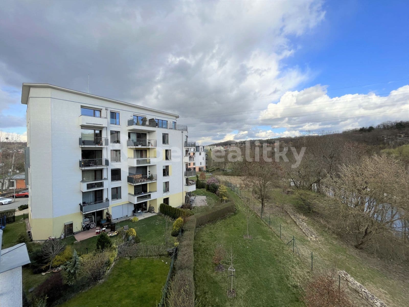 Prenájom bytu 3-izbový 78 m², Nademlejnská, Praha, Praha Prenájom bytu 3-izbový 78 m², Nademlejnská, Praha, Praha