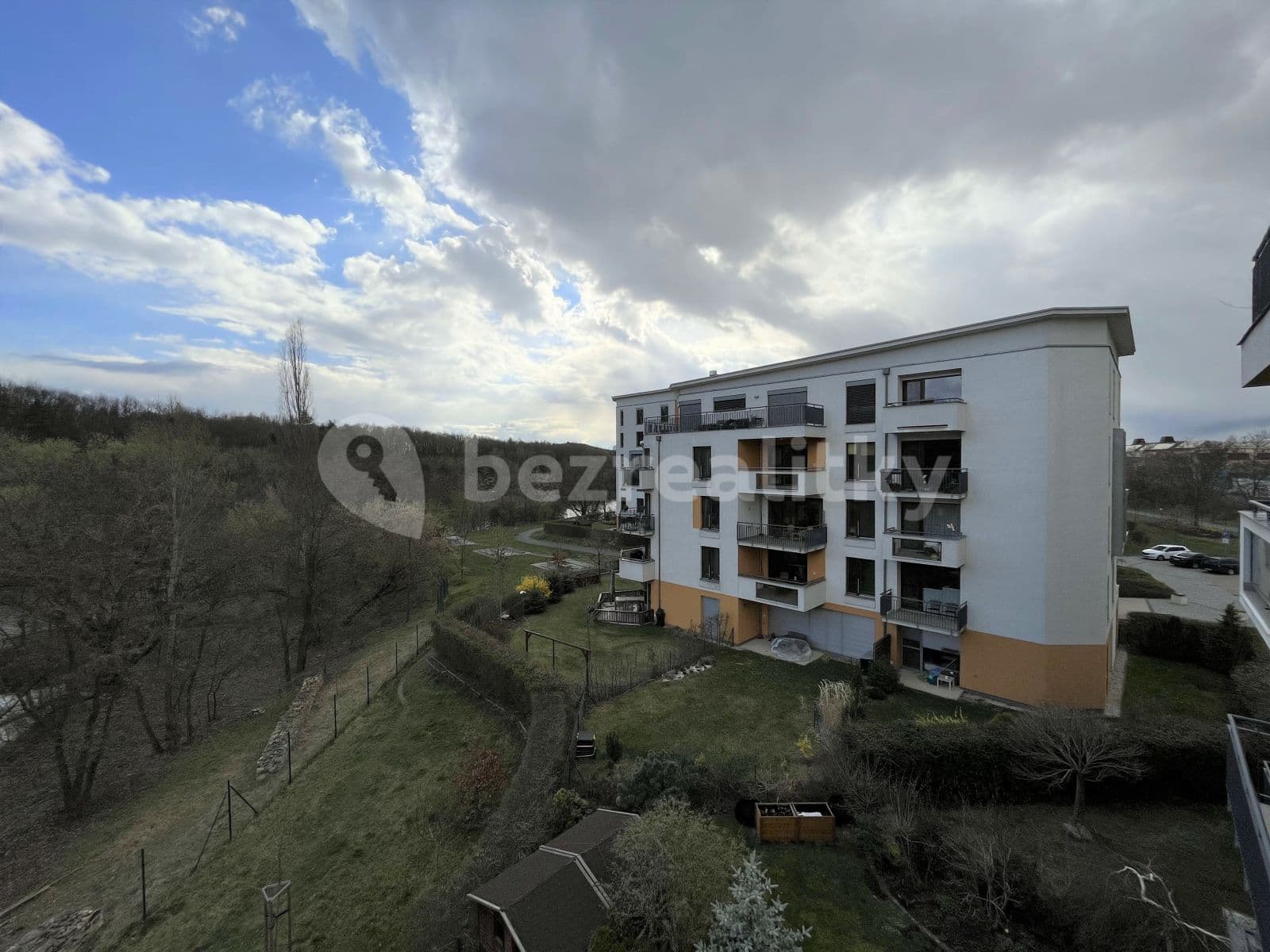Prenájom bytu 3-izbový 78 m², Nademlejnská, Praha, Praha Prenájom bytu 3-izbový 78 m², Nademlejnská, Praha, Praha