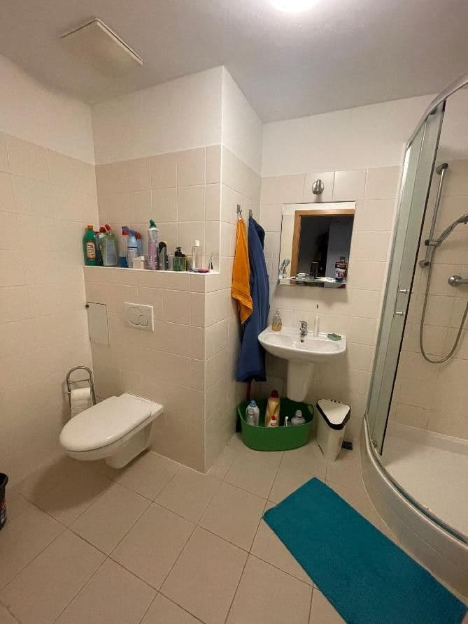Prenájom bytu 1-izbový 37 m², Na Slatince, Praha, Praha Prenájom bytu 1-izbový 37 m², Na Slatince, Praha, Praha