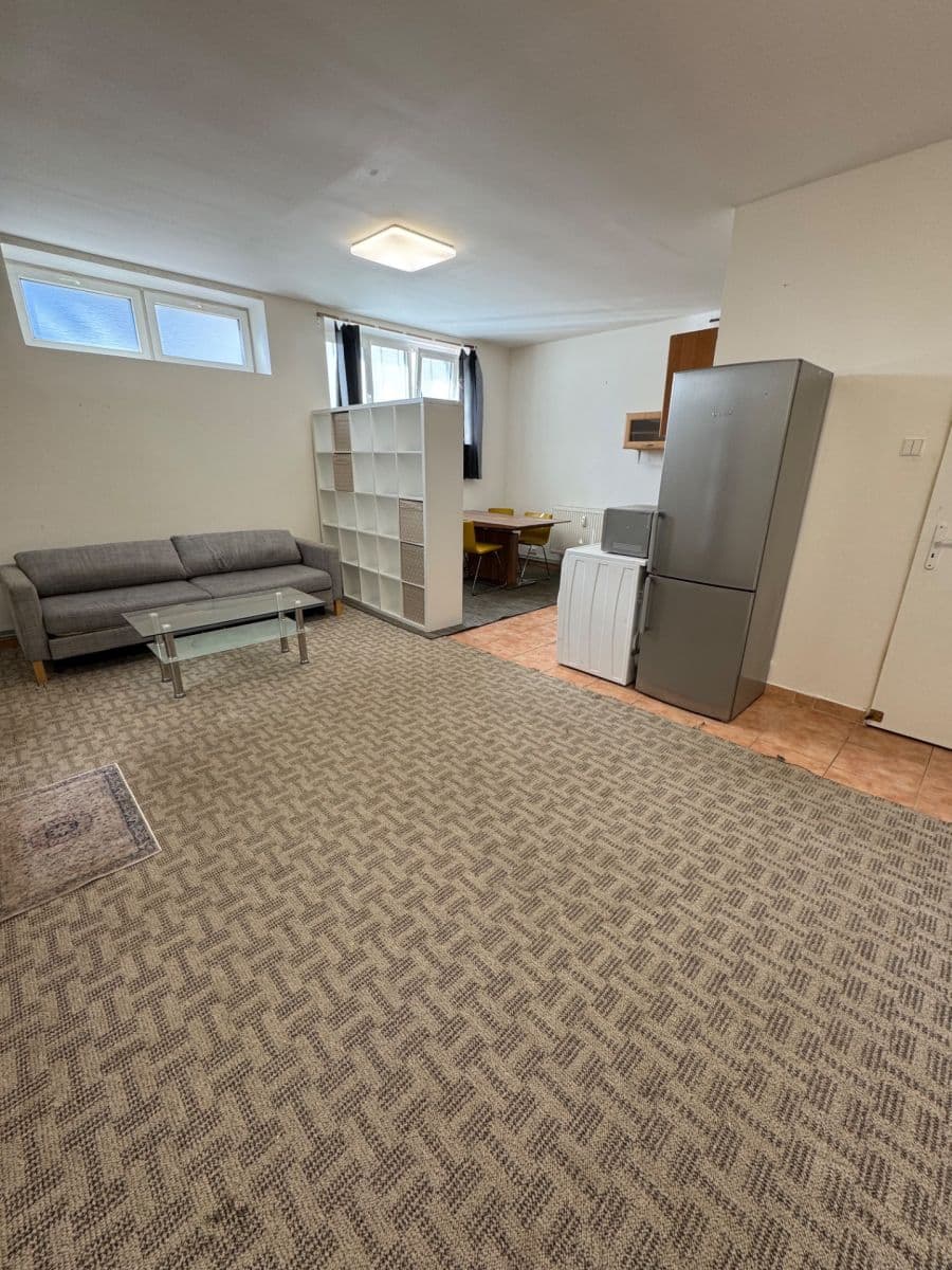 Prenájom bytu 1-izbový 34 m², Staškova, Liberec, Liberecký kraj Prenájom bytu 1-izbový 34 m², Staškova, Liberec, Liberecký kraj