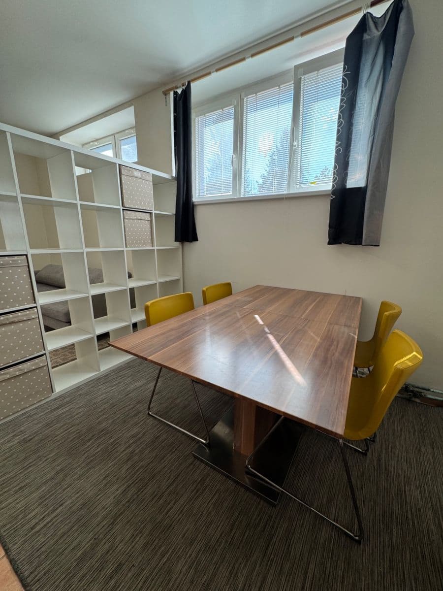 Prenájom bytu 1-izbový 34 m², Staškova, Liberec, Liberecký kraj Prenájom bytu 1-izbový 34 m², Staškova, Liberec, Liberecký kraj