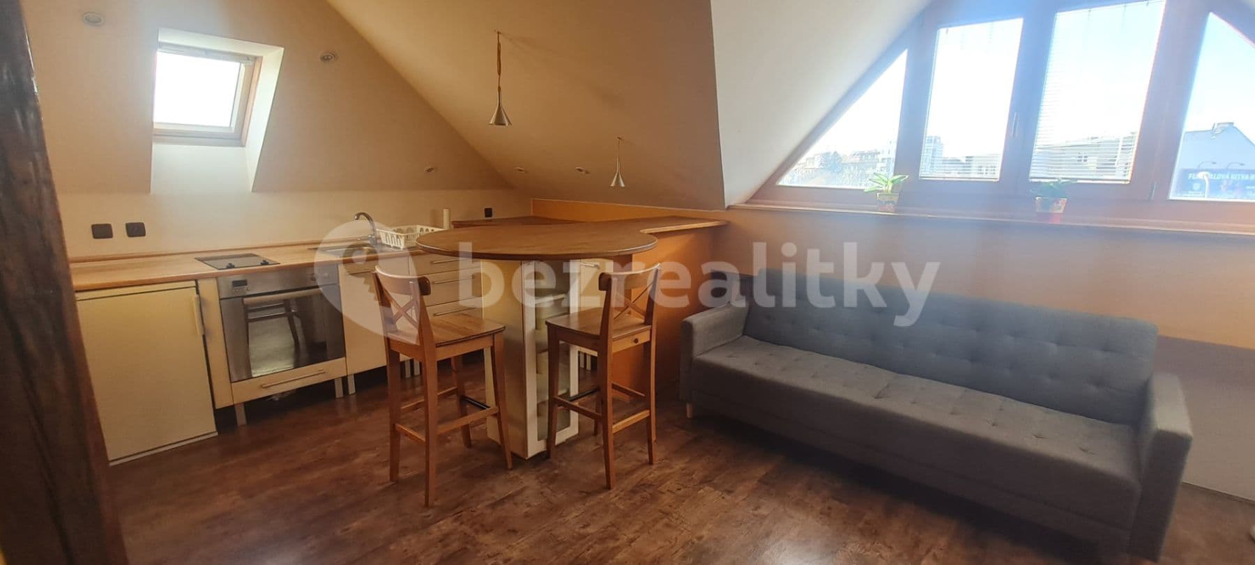 Prenájom bytu 1-izbový 55 m², Kohoutova, Brno, Jihomoravský kraj Prenájom bytu 1-izbový 55 m², Kohoutova, Brno, Jihomoravský kraj
