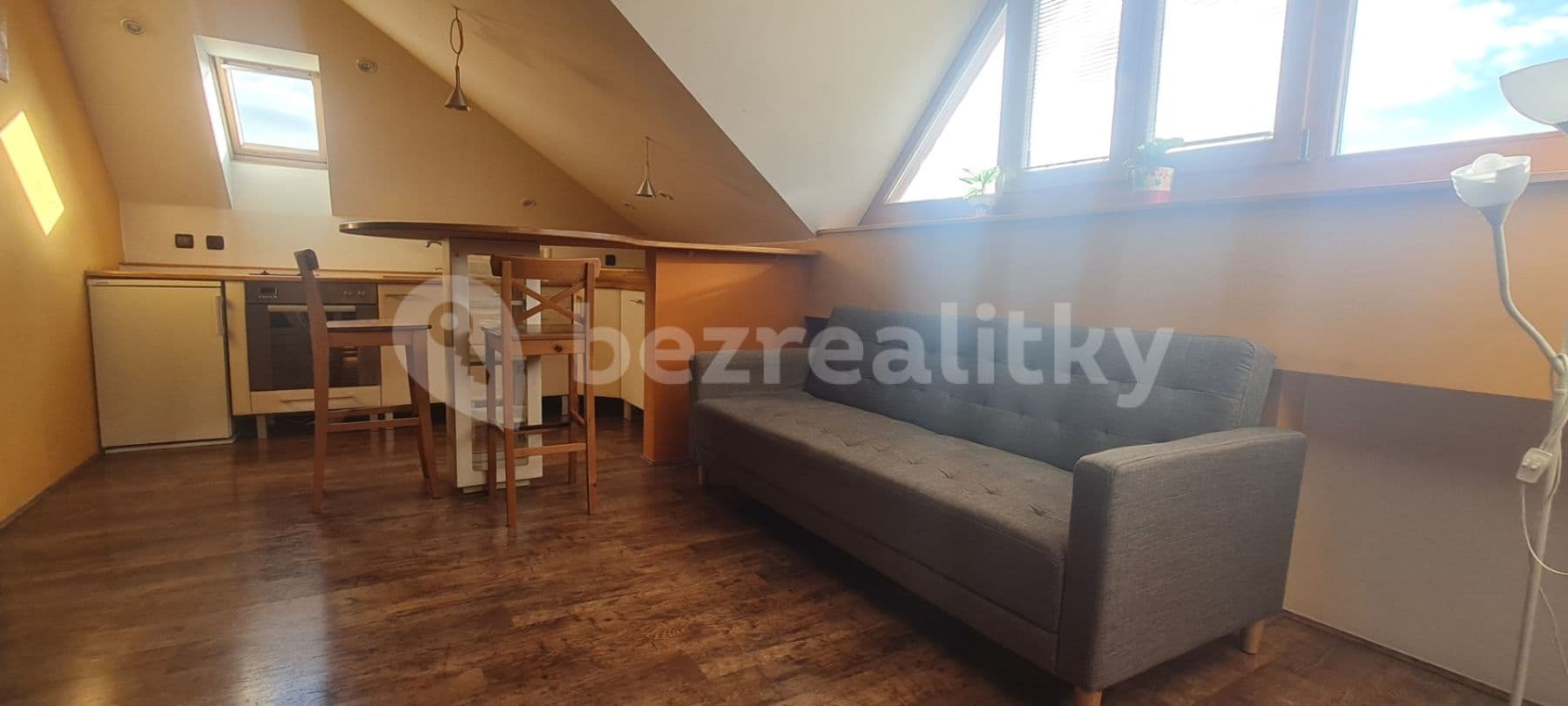 Prenájom bytu 1-izbový 55 m², Kohoutova, Brno, Jihomoravský kraj Prenájom bytu 1-izbový 55 m², Kohoutova, Brno, Jihomoravský kraj