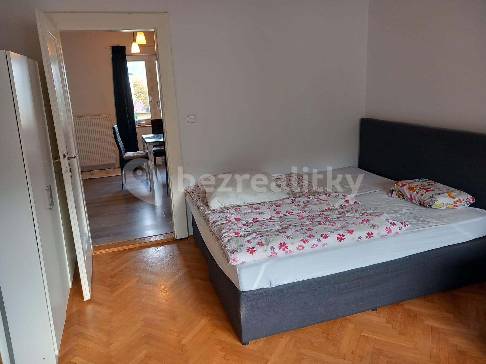 Prenájom bytu 1-izbový 55 m², Nad Popelkou, Praha, Praha Prenájom bytu 1-izbový 55 m², Nad Popelkou, Praha, Praha