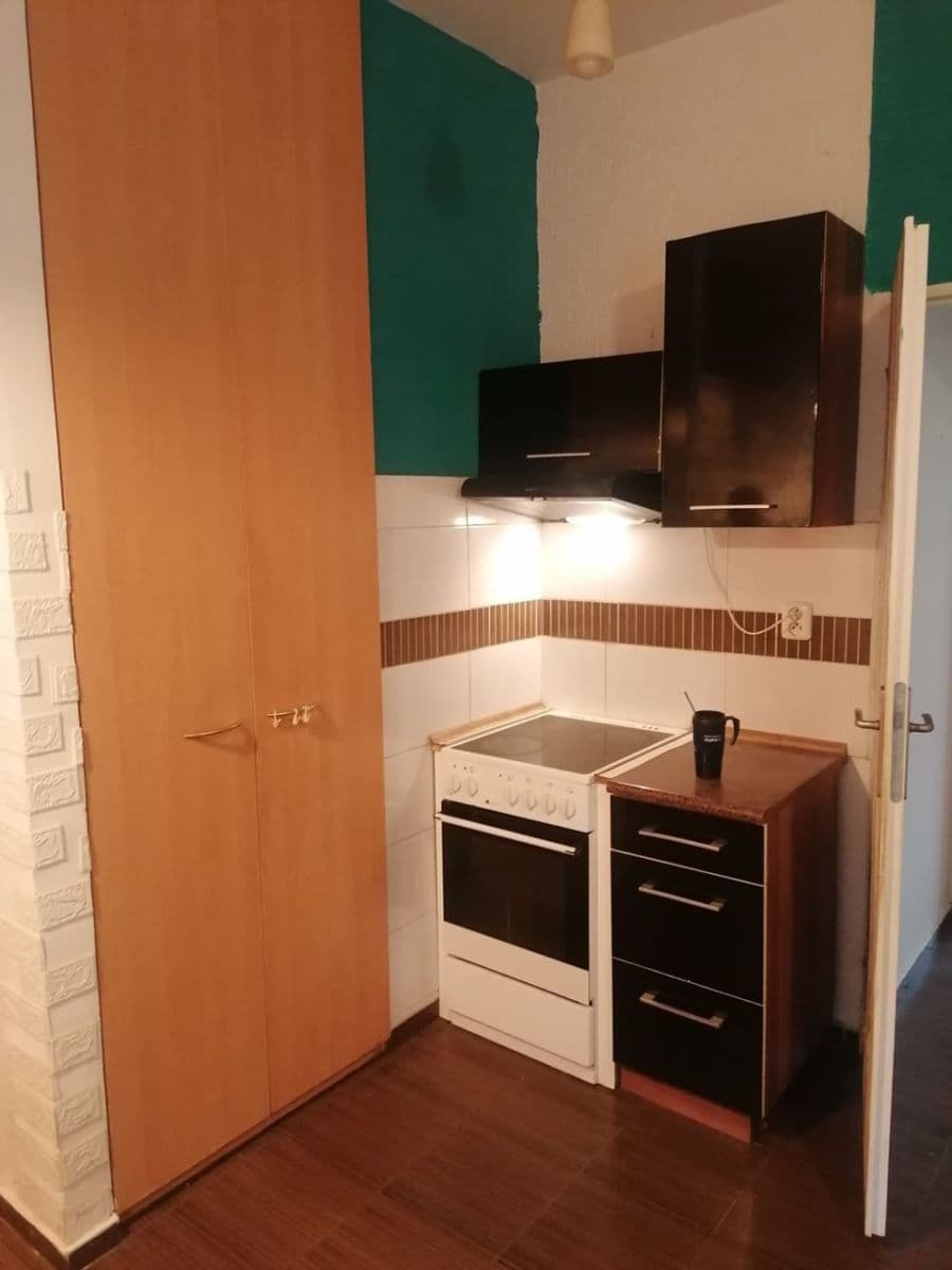 Prenájom bytu 2-izbový 60 m², Gutova, Praha, Praha Prenájom bytu 2-izbový 60 m², Gutova, Praha, Praha