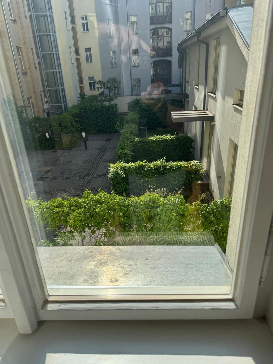 Prenájom bytu 2-izbový 40 m², Na spojce, Praha, Praha Prenájom bytu 2-izbový 40 m², Na spojce, Praha, Praha