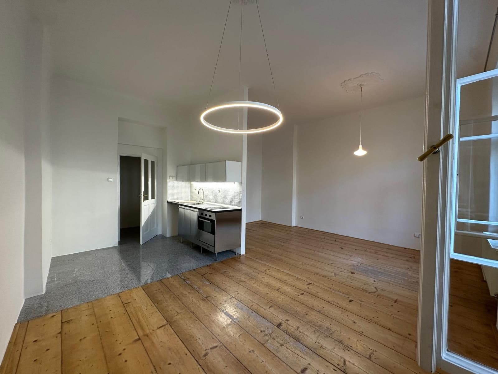 Prenájom bytu 2-izbový 40 m², Na spojce, Praha, Praha Prenájom bytu 2-izbový 40 m², Na spojce, Praha, Praha