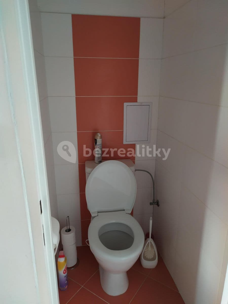 Prenájom bytu 1-izbový 25 m², Jabloňová, Praha, Praha Prenájom bytu 1-izbový 25 m², Jabloňová, Praha, Praha
