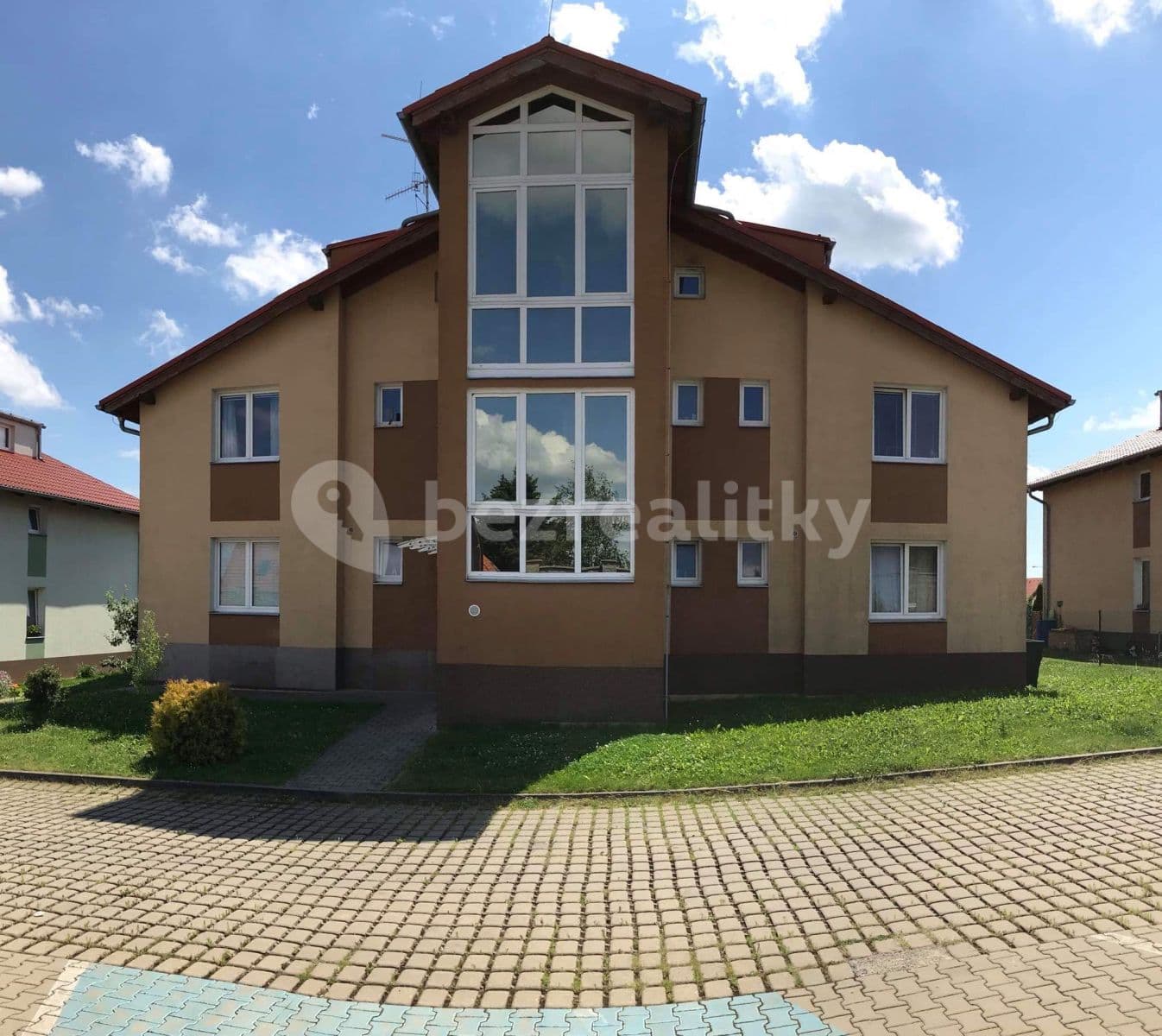 Prenájom bytu 2-izbový 45 m², Unhošťská, Hostivice, Středočeský kraj Prenájom bytu 2-izbový 45 m², Unhošťská, Hostivice, Středočeský kraj