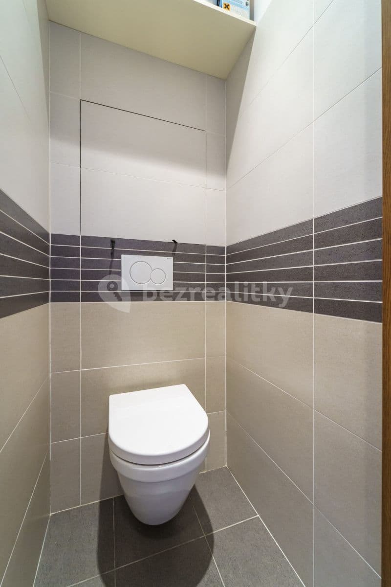 Prenájom bytu 2-izbový 54 m², Hořanská, Praha, Praha Prenájom bytu 2-izbový 54 m², Hořanská, Praha, Praha