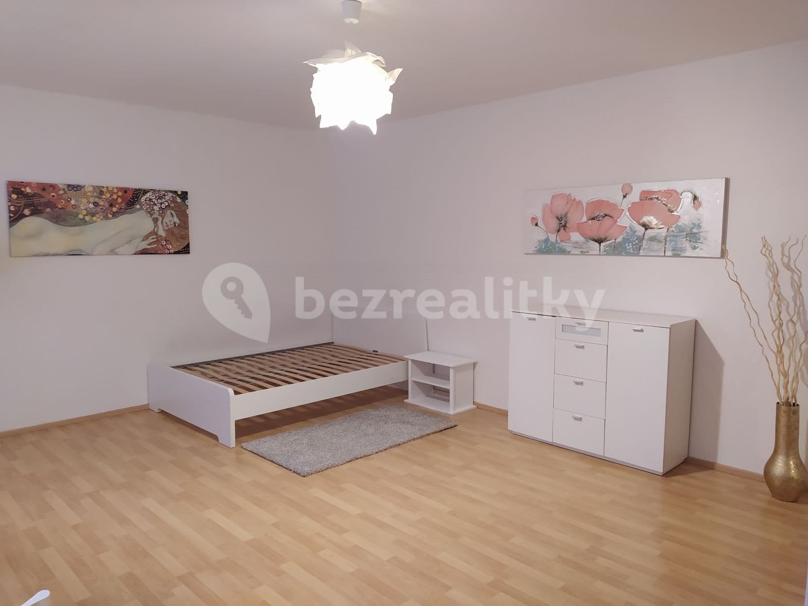 Prenájom bytu 1-izbový 41 m², Slévačská, Praha, Praha Prenájom bytu 1-izbový 41 m², Slévačská, Praha, Praha
