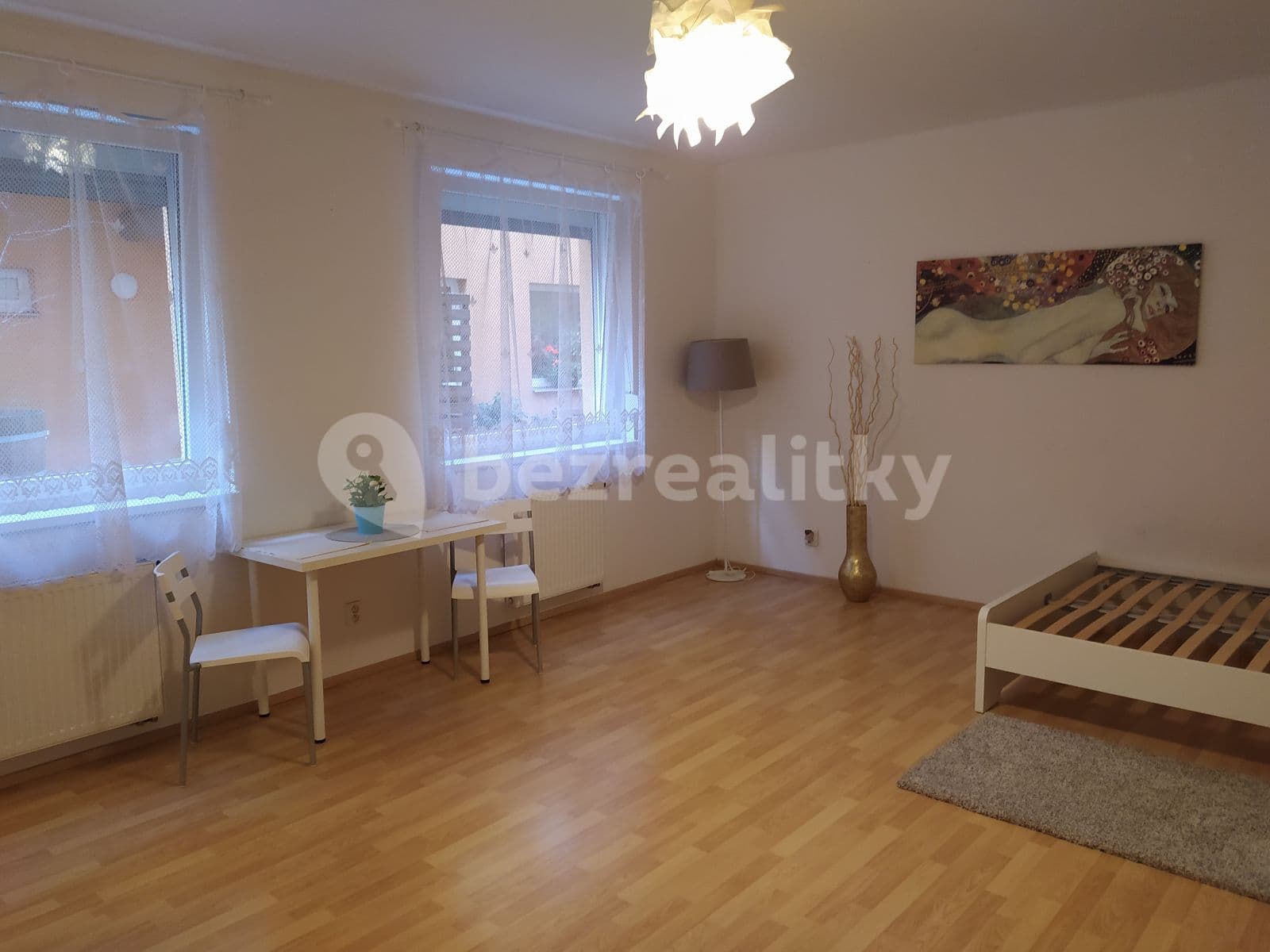 Prenájom bytu 1-izbový 41 m², Slévačská, Praha, Praha Prenájom bytu 1-izbový 41 m², Slévačská, Praha, Praha