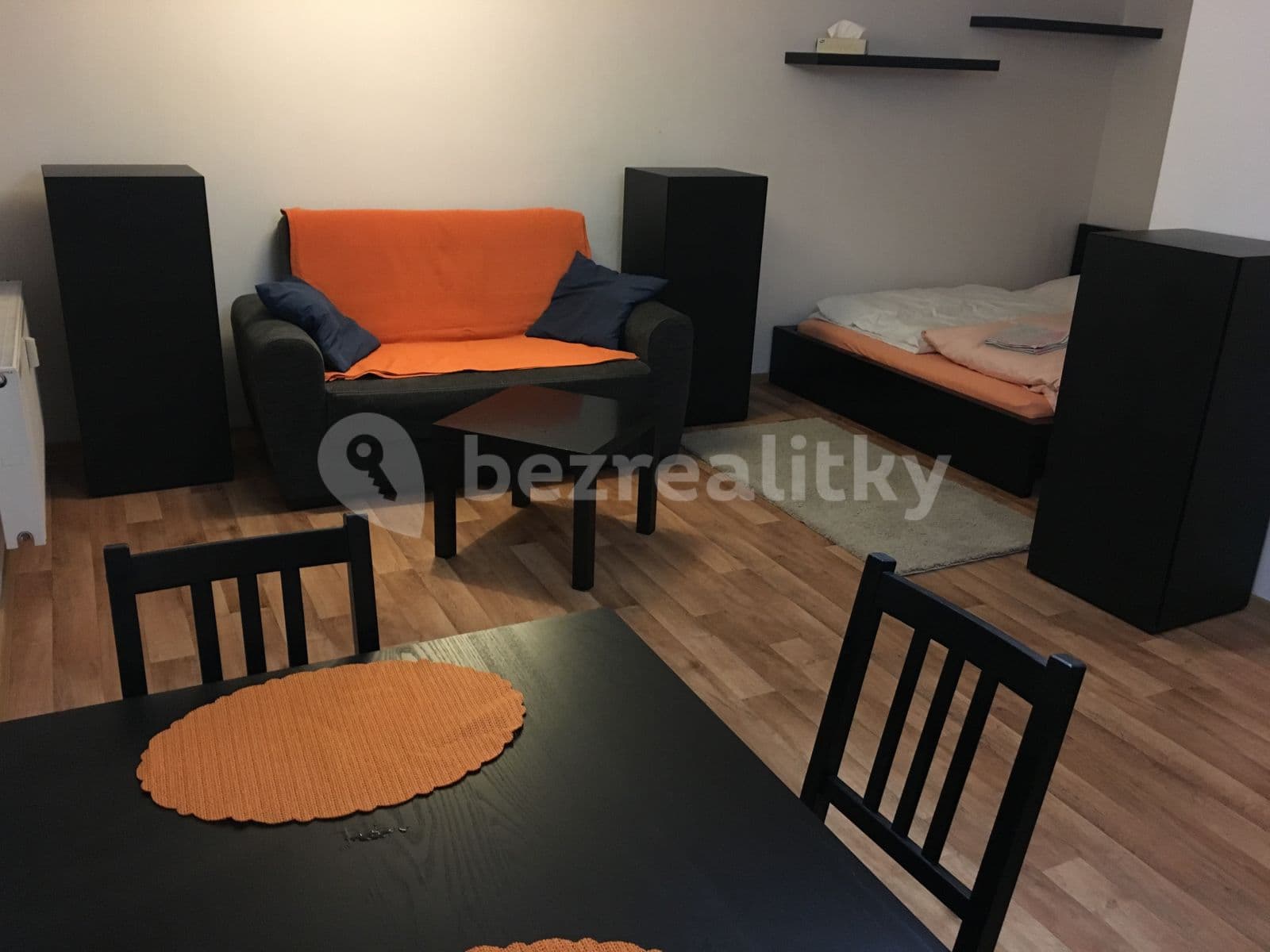 Prenájom bytu Garsoniéra 31 m², Zahradníčkova, Praha, Praha Prenájom bytu Garsoniéra 31 m², Zahradníčkova, Praha, Praha