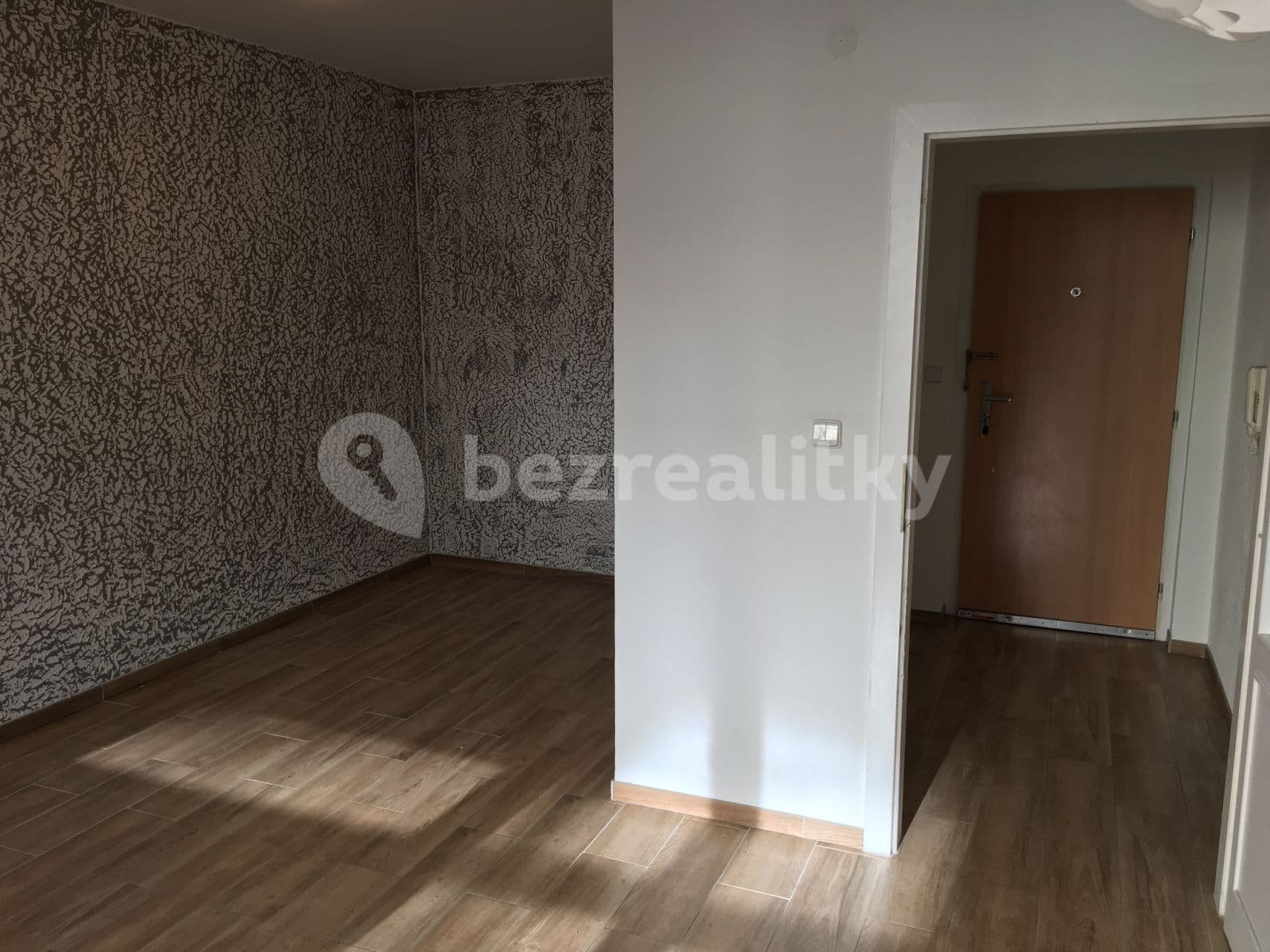 Prenájom bytu Garsoniéra 31 m², Zahradníčkova, Praha, Praha Prenájom bytu Garsoniéra 31 m², Zahradníčkova, Praha, Praha