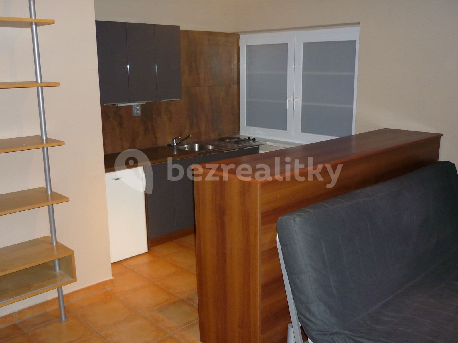 Prenájom bytu 1-izbový 30 m², Hornoměcholupská, Praha, Praha Prenájom bytu 1-izbový 30 m², Hornoměcholupská, Praha, Praha