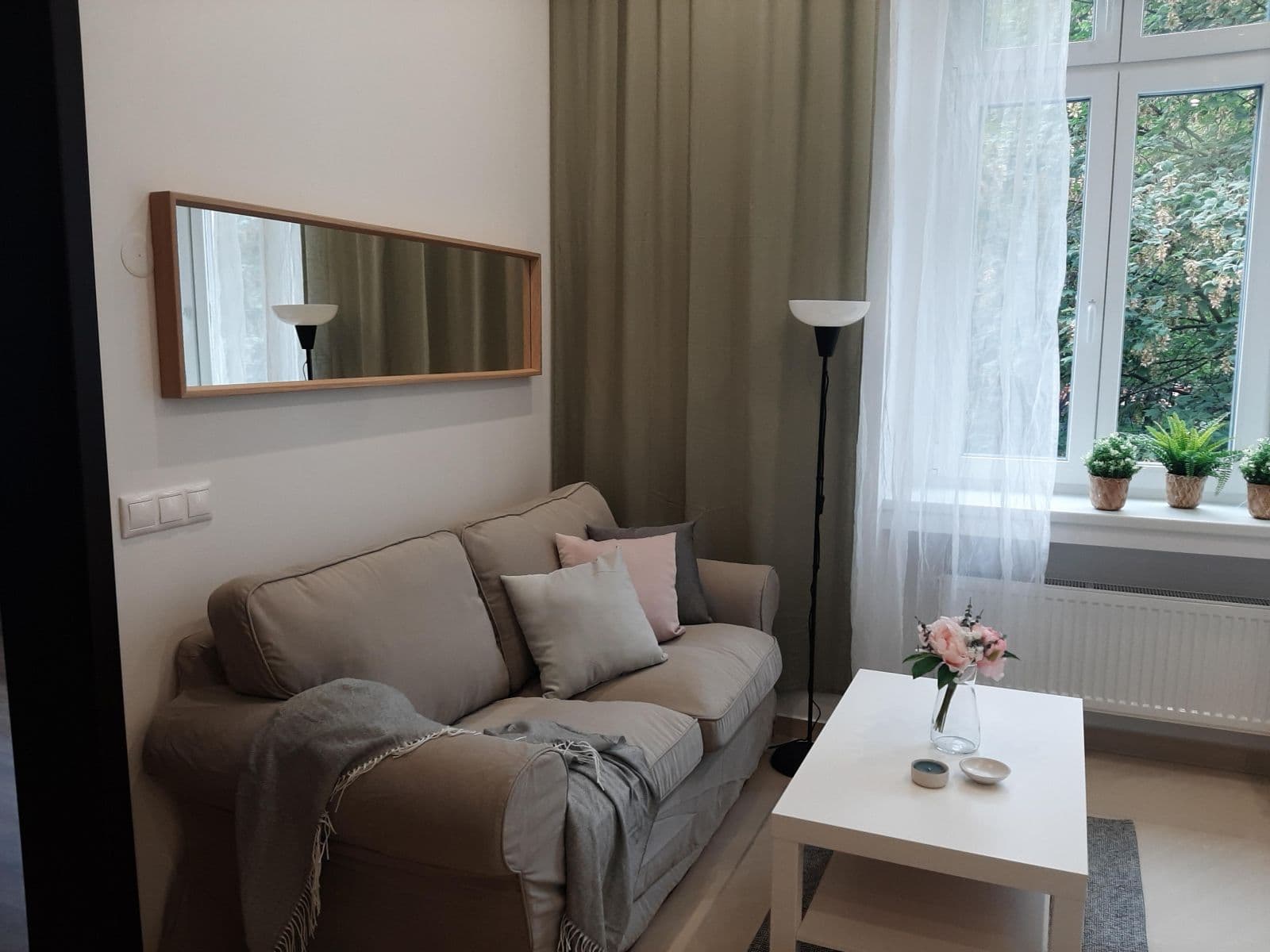 Prenájom bytu 2-izbový 54 m², Nuselská, Praha, Praha Prenájom bytu 2-izbový 54 m², Nuselská, Praha, Praha