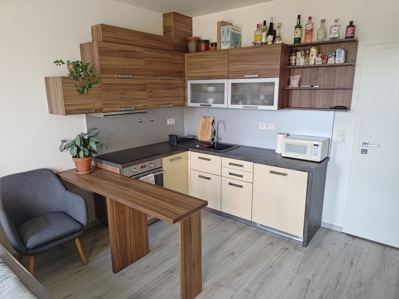 Prenájom bytu 1-izbový 26 m², Mezitraťová, Praha, Praha Prenájom bytu 1-izbový 26 m², Mezitraťová, Praha, Praha