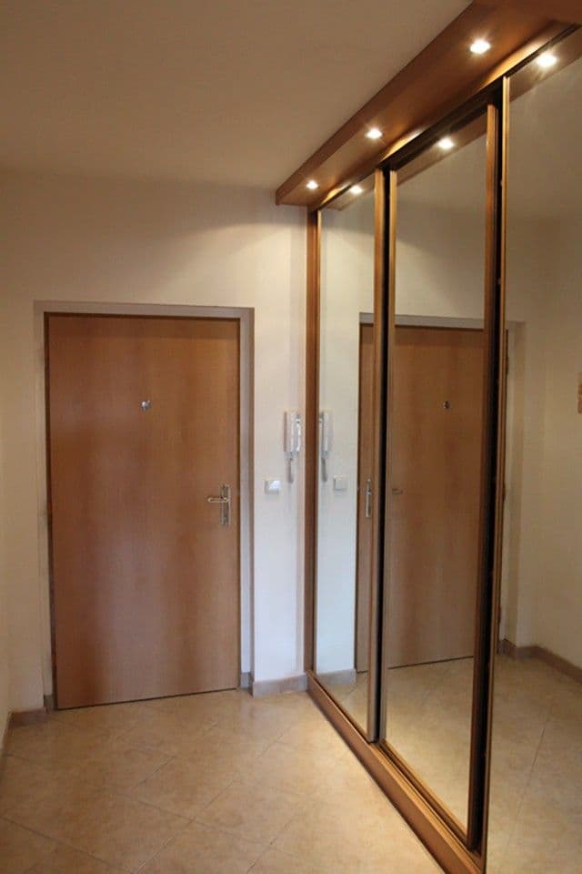 Prenájom bytu 1-izbový 38 m², Za valem, Praha, Praha Prenájom bytu 1-izbový 38 m², Za valem, Praha, Praha