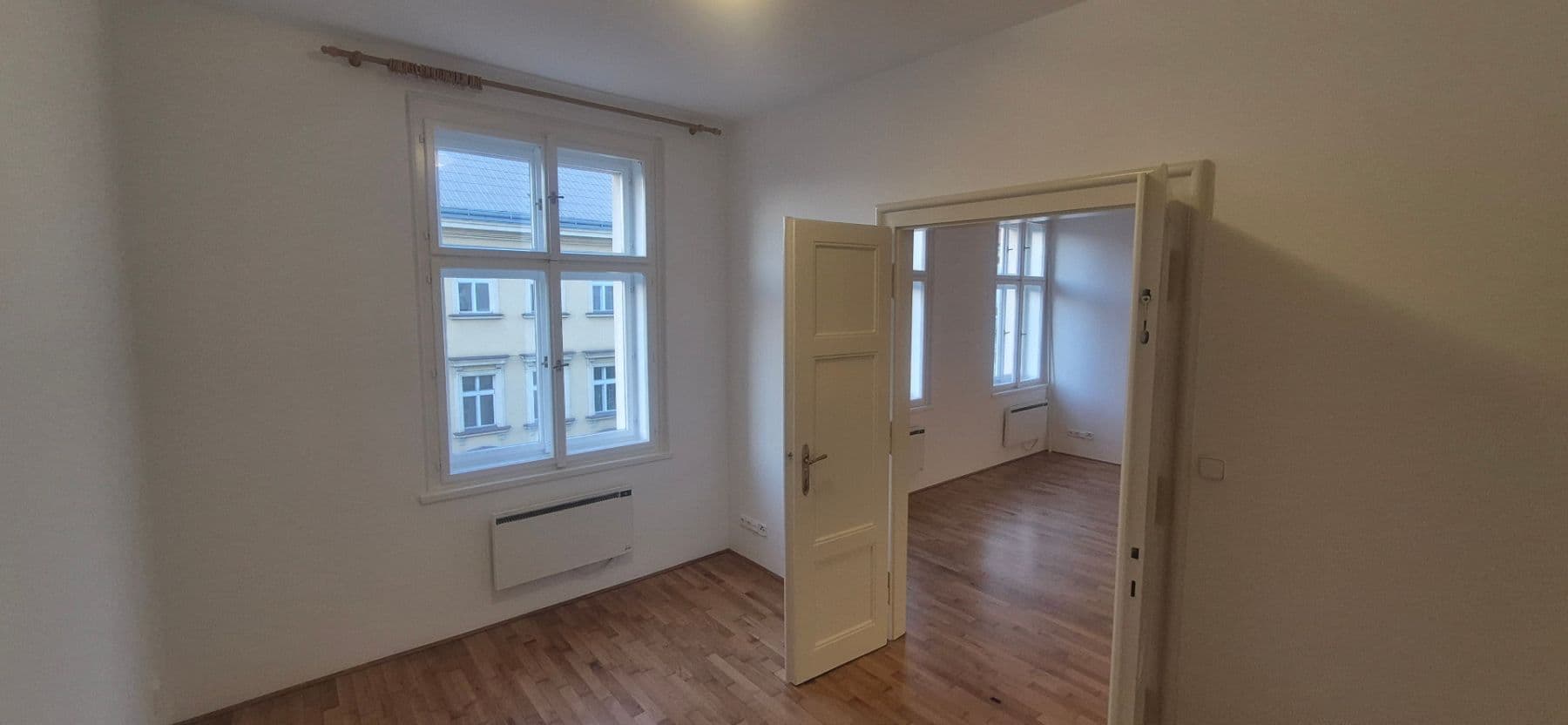 Prenájom bytu 2-izbový 45 m², Rumunská, Praha, Praha Prenájom bytu 2-izbový 45 m², Rumunská, Praha, Praha