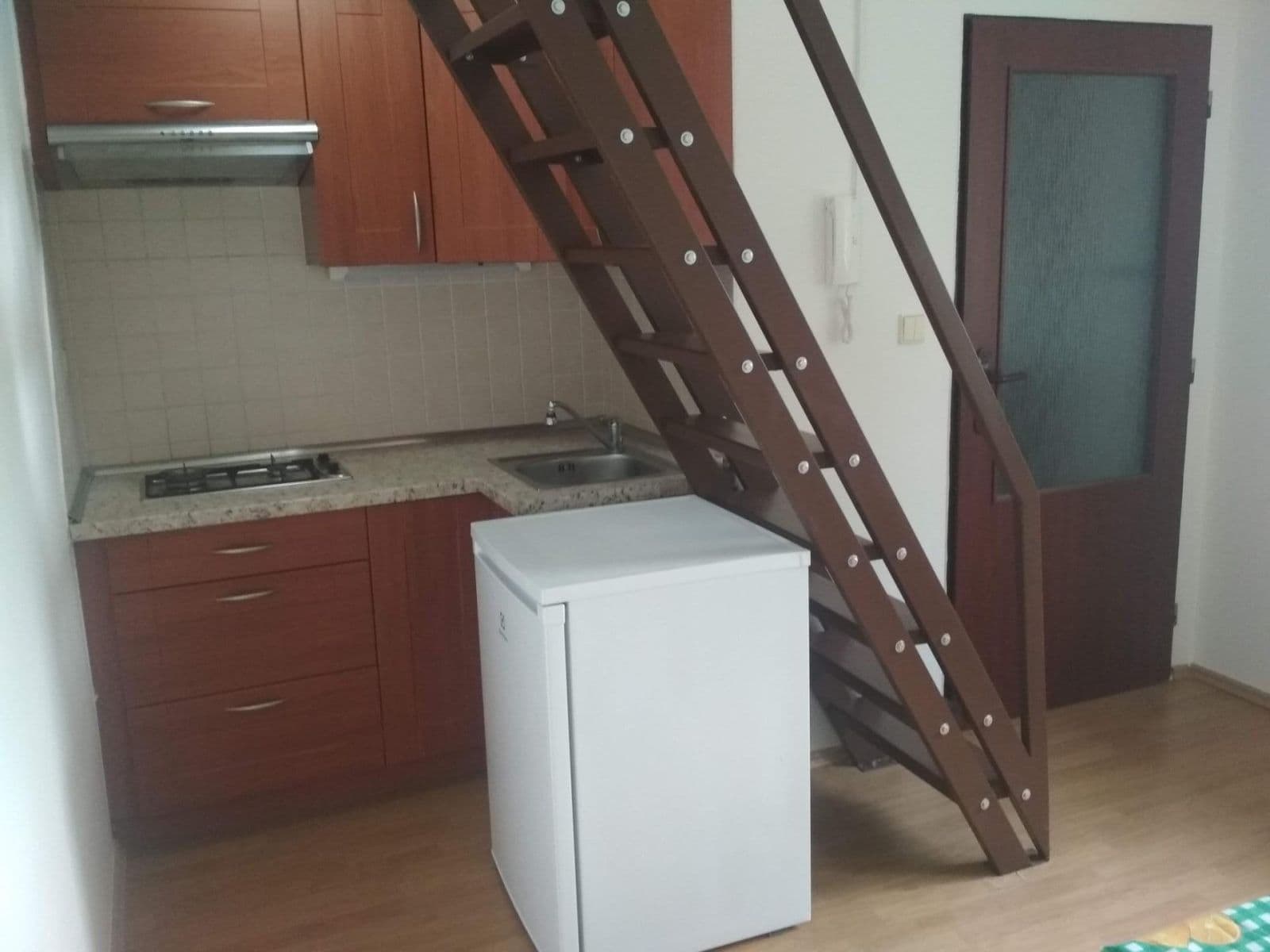 Prenájom bytu 2-izbový 36 m², Legionářů, Praha, Praha Prenájom bytu 2-izbový 36 m², Legionářů, Praha, Praha