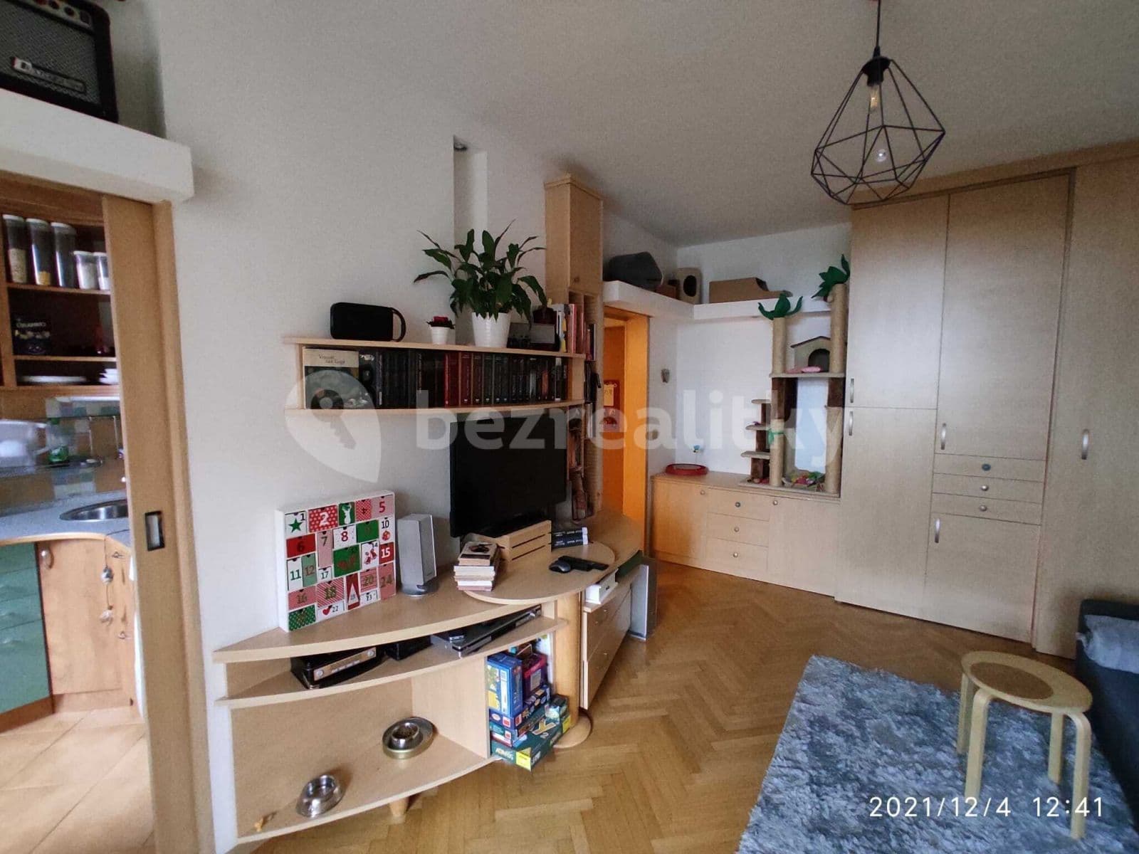 Prenájom bytu 1-izbový 32 m², Halasovo náměstí, Brno, Jihomoravský kraj Prenájom bytu 1-izbový 32 m², Halasovo náměstí, Brno, Jihomoravský kraj