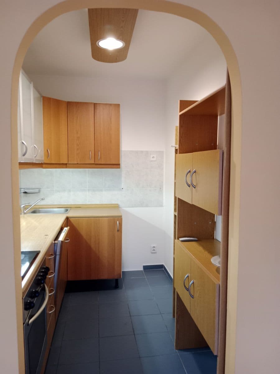 Prenájom bytu 2-izbový 45 m², U Děkanky, Praha, Praha Prenájom bytu 2-izbový 45 m², U Děkanky, Praha, Praha