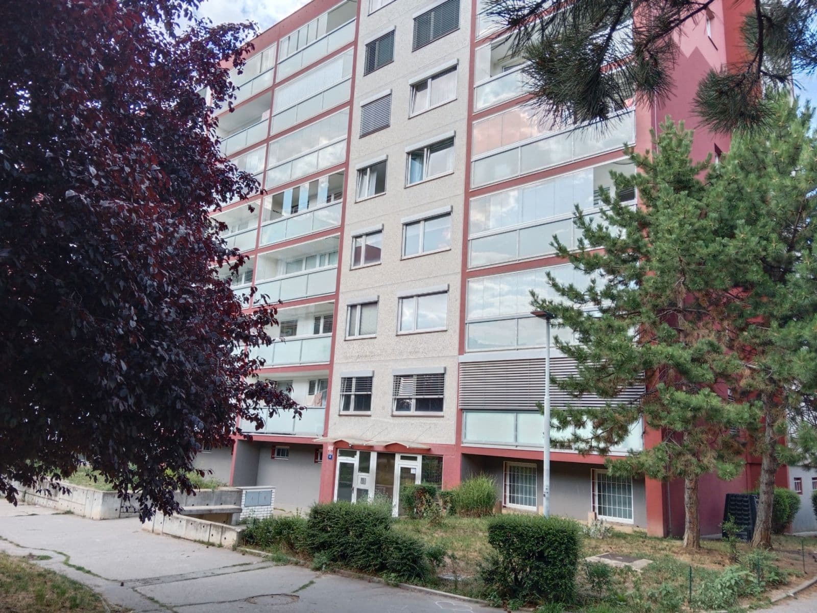 Prenájom bytu 2-izbový 45 m², U Děkanky, Praha, Praha Prenájom bytu 2-izbový 45 m², U Děkanky, Praha, Praha