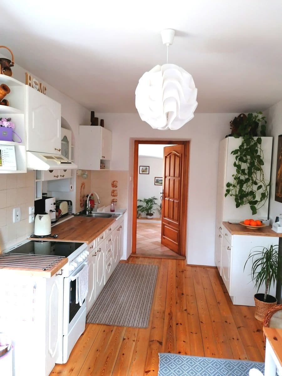 Predaj domu 300 m², pozemek 6.500 m², Horní Libchava, Liberecký kraj Predaj domu 300 m², pozemek 6.500 m², Horní Libchava, Liberecký kraj