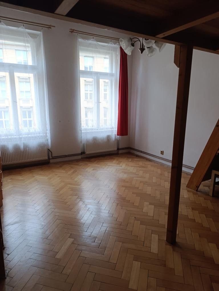 Prenájom bytu 1-izbový 50 m², Slezská, Praha, Praha Prenájom bytu 1-izbový 50 m², Slezská, Praha, Praha