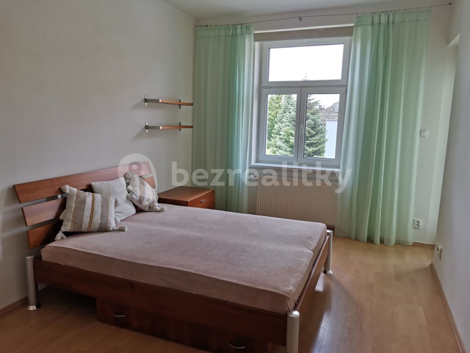 Prenájom bytu 2-izbový 63 m², Na Topolce, Praha, Praha Prenájom bytu 2-izbový 63 m², Na Topolce, Praha, Praha