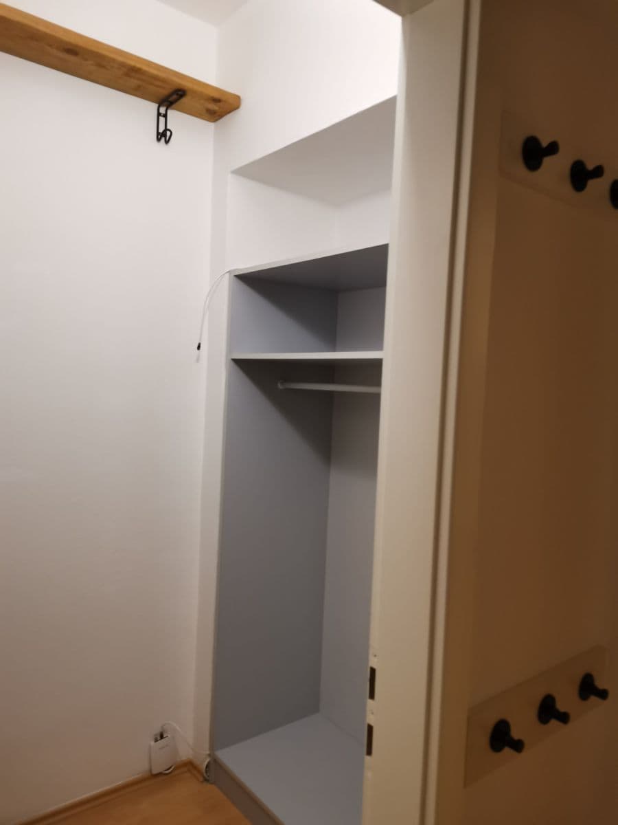 Prenájom bytu 2-izbový 63 m², Na Topolce, Praha, Praha Prenájom bytu 2-izbový 63 m², Na Topolce, Praha, Praha