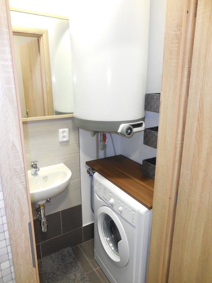 Prenájom bytu 15 m², Českobrodská, Praha, Praha Prenájom bytu 15 m², Českobrodská, Praha, Praha