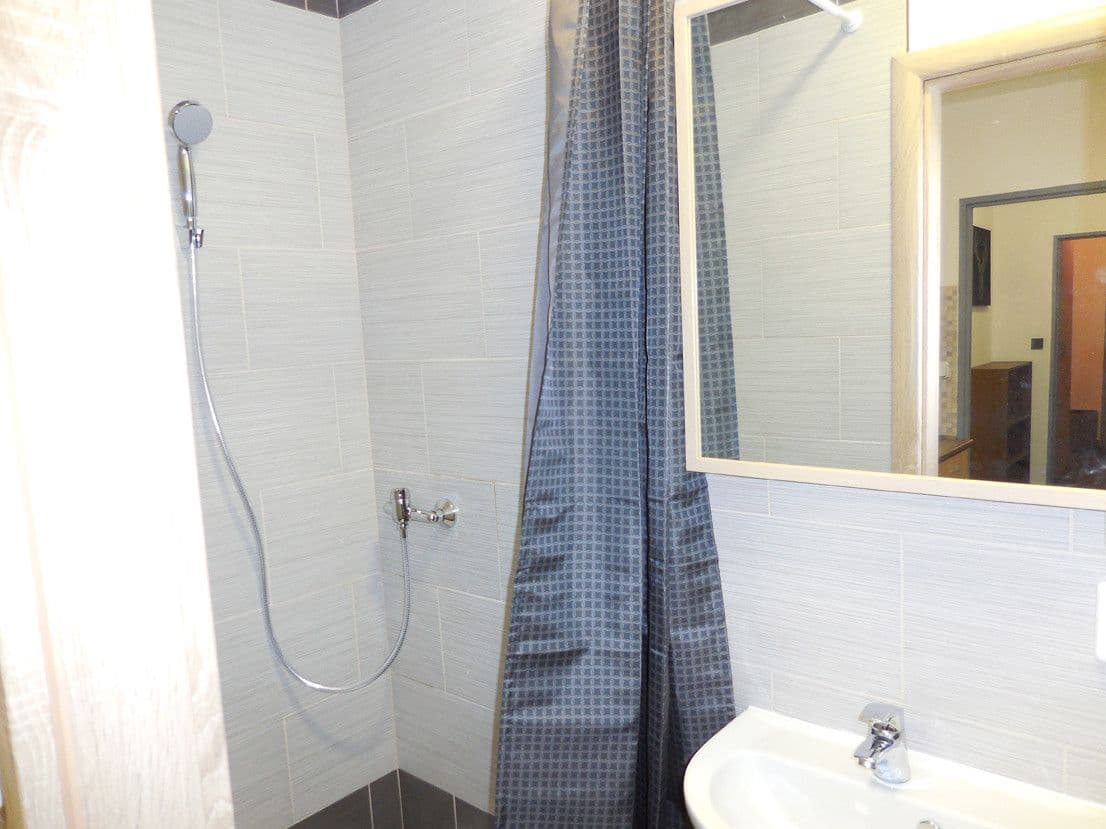 Prenájom bytu 15 m², Českobrodská, Praha, Praha Prenájom bytu 15 m², Českobrodská, Praha, Praha