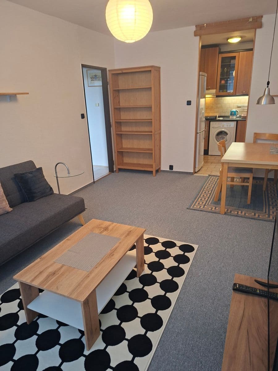 Prenájom bytu 2-izbový 46 m², Donovalská, Praha, Praha Prenájom bytu 2-izbový 46 m², Donovalská, Praha, Praha