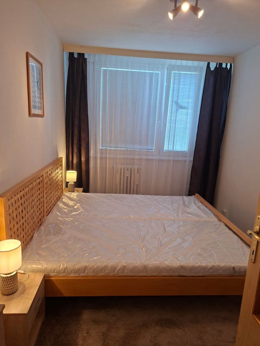 Prenájom bytu 2-izbový 46 m², Donovalská, Praha, Praha Prenájom bytu 2-izbový 46 m², Donovalská, Praha, Praha