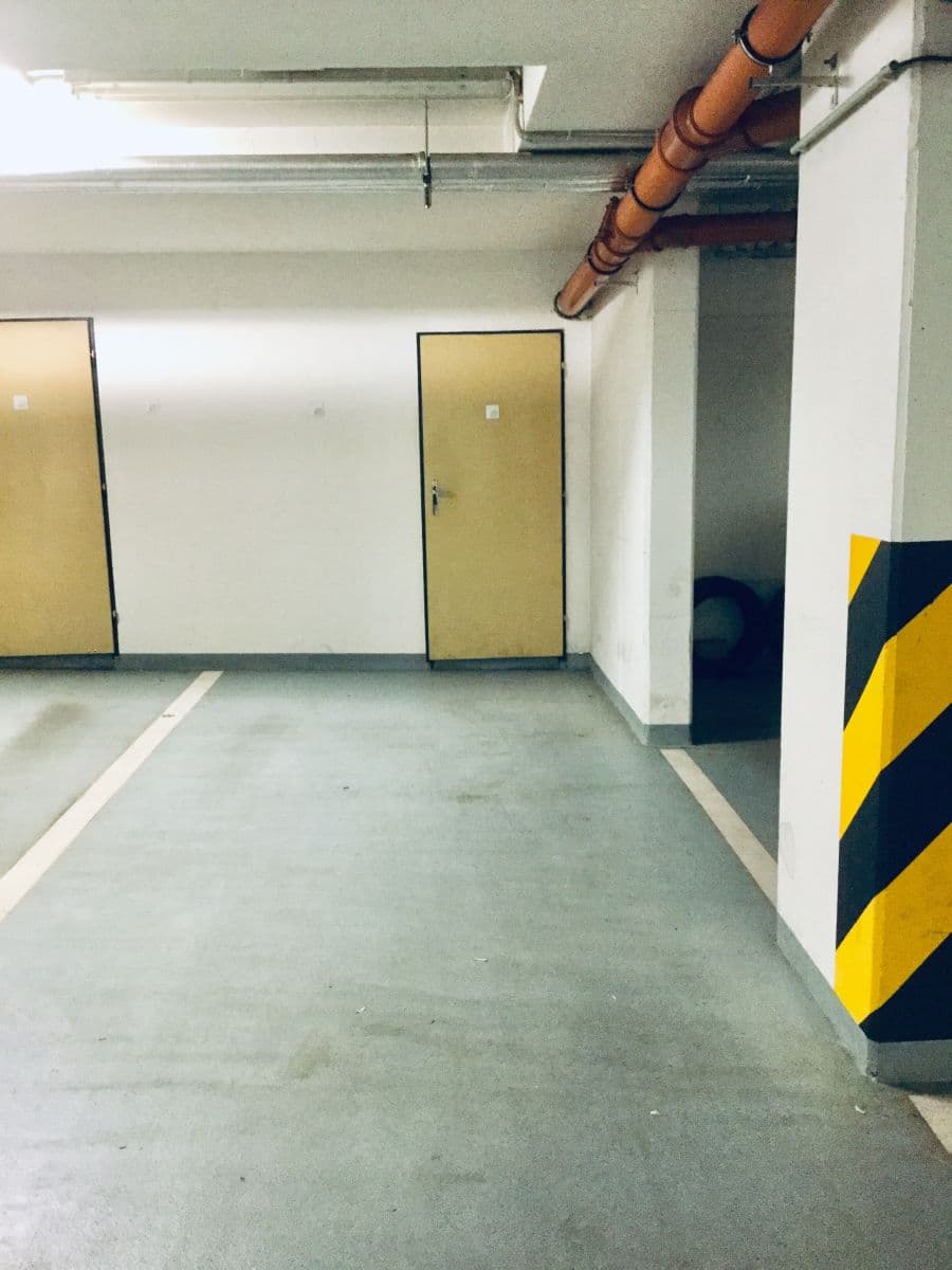 Prenájom bytu 3-izbový 76 m², Jana Přibíka, Praha, Praha Prenájom bytu 3-izbový 76 m², Jana Přibíka, Praha, Praha